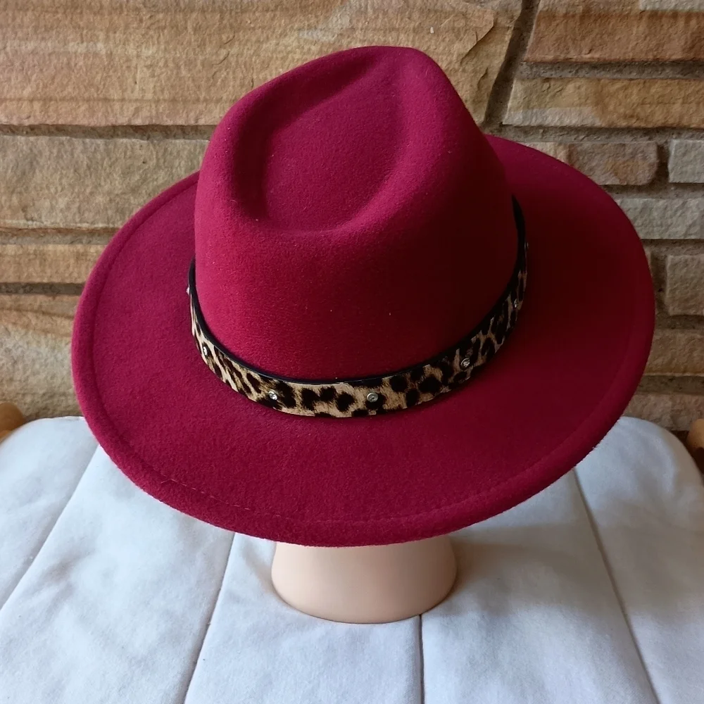 Juicy Couture Elegant Burgundy Hat with Leopard Band